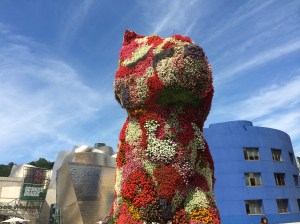 Bilbao - the Guggenheim Museum and Jeff Koons flower puppy!