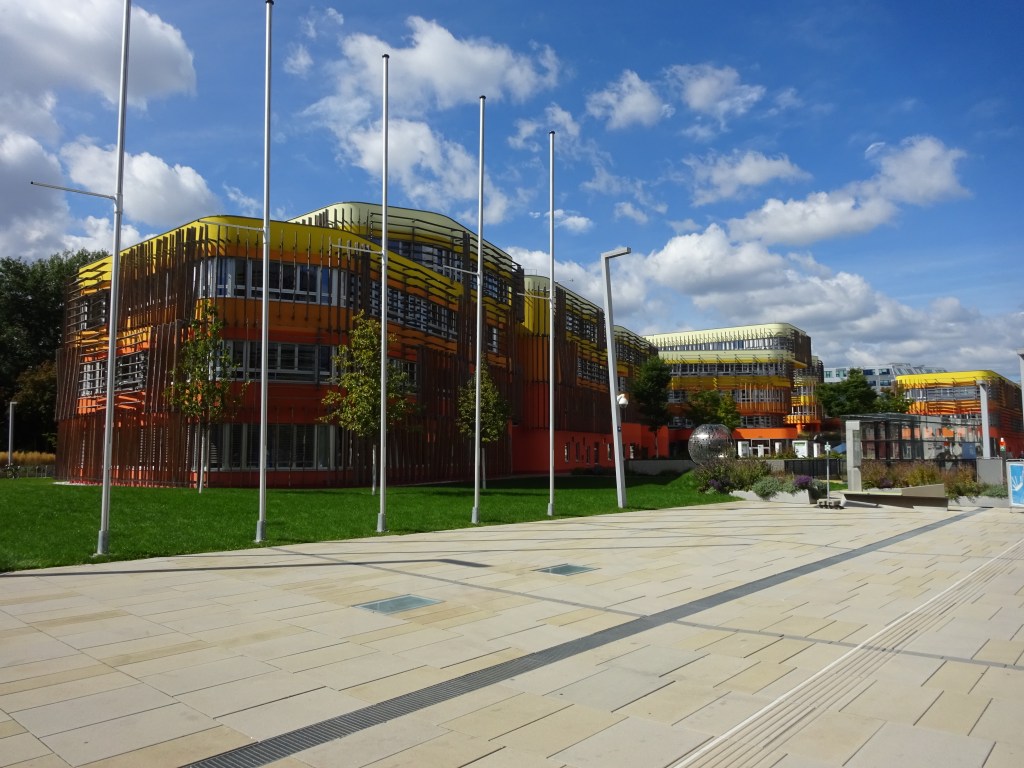 Another average building at WU