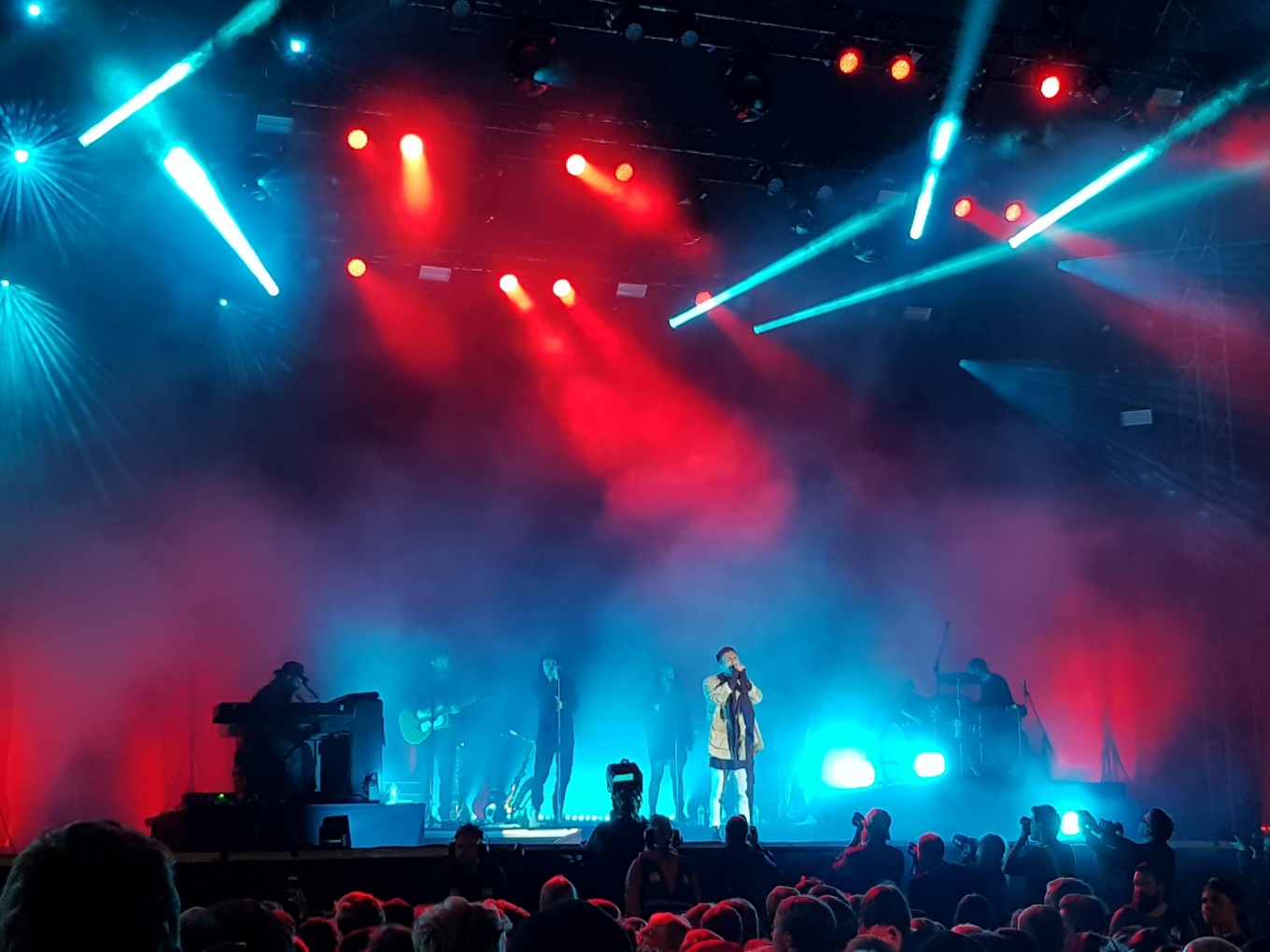 A concert of popular Swedish singer, Oskar Linnros, at Malmo Festival, which I decided to join at the last minute. No regrets!