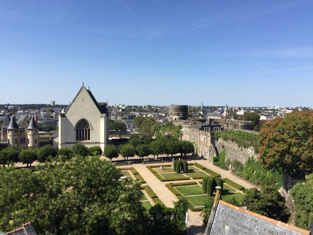École supérieure des sciences commerciales d’Angers (ESSCA),&nbsp;France