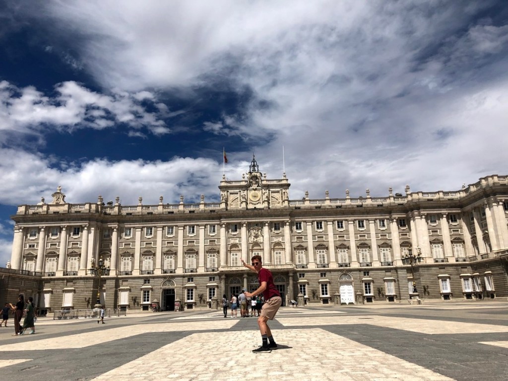 Mi casa, su&nbsp;casa