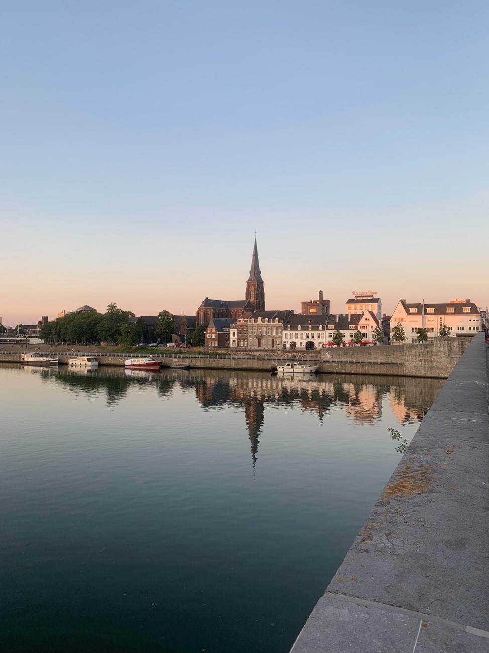 Hallo from Maastricht, The Netherlands!